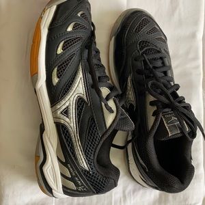 Mizuno Volleyball Shoe